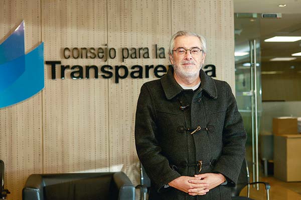 Bernardo Navarrete, presidente del Consejo para la Transparencia: “Nos dimos cuenta que en Chile sí había corrupción, el debate es si es sistémica, puntual o esporádica”