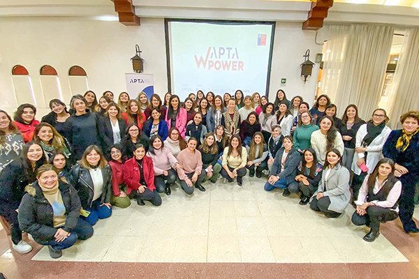 <p>Programa APTA WomanPower busca acelerar startups lideradas por mujeres</p>