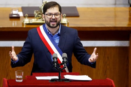 Boric y base militar argentina en suelo chileno: “Deben retirar esos paneles solares a la brevedad o lo vamos a hacer nosotros”