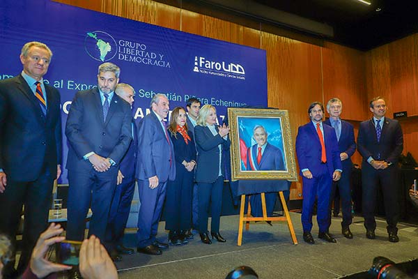 Ex Presidentes latinoamericanos realzan el rol de Piñera en el manejo económico y su apoyo a la democracia