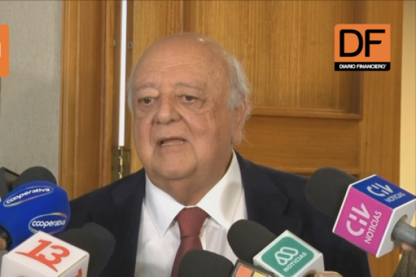 <p>Ahora en DF | Embajador de Chile en Argentina asegura que los paneles “se están retirando” y descarta que polémica afecte la relación entre ambos países</p>