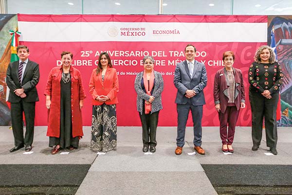 <p>Chile y México finalizan exitosamente negociaciones para modernizar su Tratado de Libre Comercio</p>
