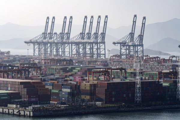 <p>Economistas elevan sus proyecciones de crecimiento para China a medida que aumentan sus exportaciones</p>