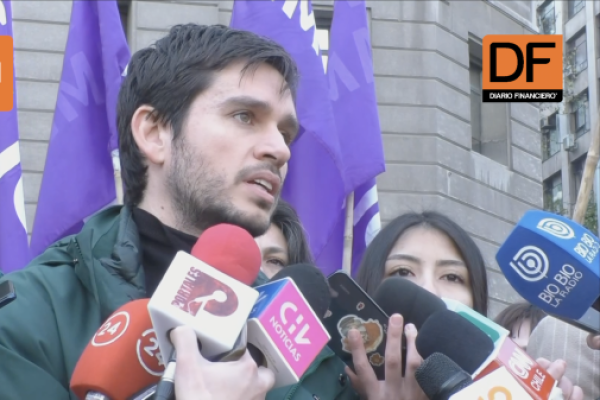 <p>Ahora en DF | Alza en cuentas de la luz: Frente Amplio propone incremento de impuesto para energías contaminantes para duplicar subsidio eléctrico</p>