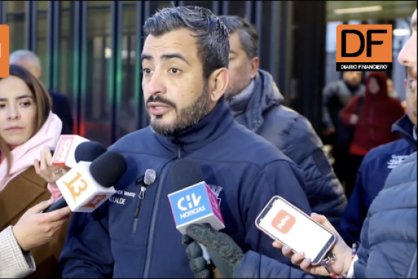 <p>Ahora en DF | Alcalde de San Bernardo por paro de trabajadores de EFE: “Esto está generando un problema caótico”</p>