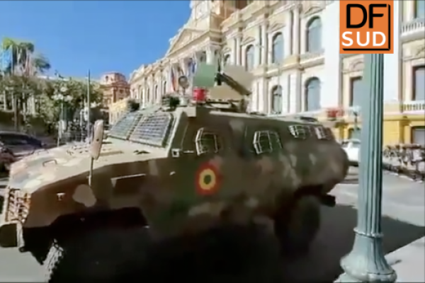 <p>Ahora en DF SUD | Crisis en Bolivia: militares rodean la sede del Gobierno y piden "nuevo gabinete"</p>