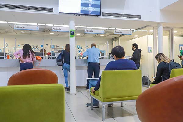 Isapres perdieron más de 80 mil afiliados en primeros cinco meses del año, aunque se moderó fuga del sistema privado