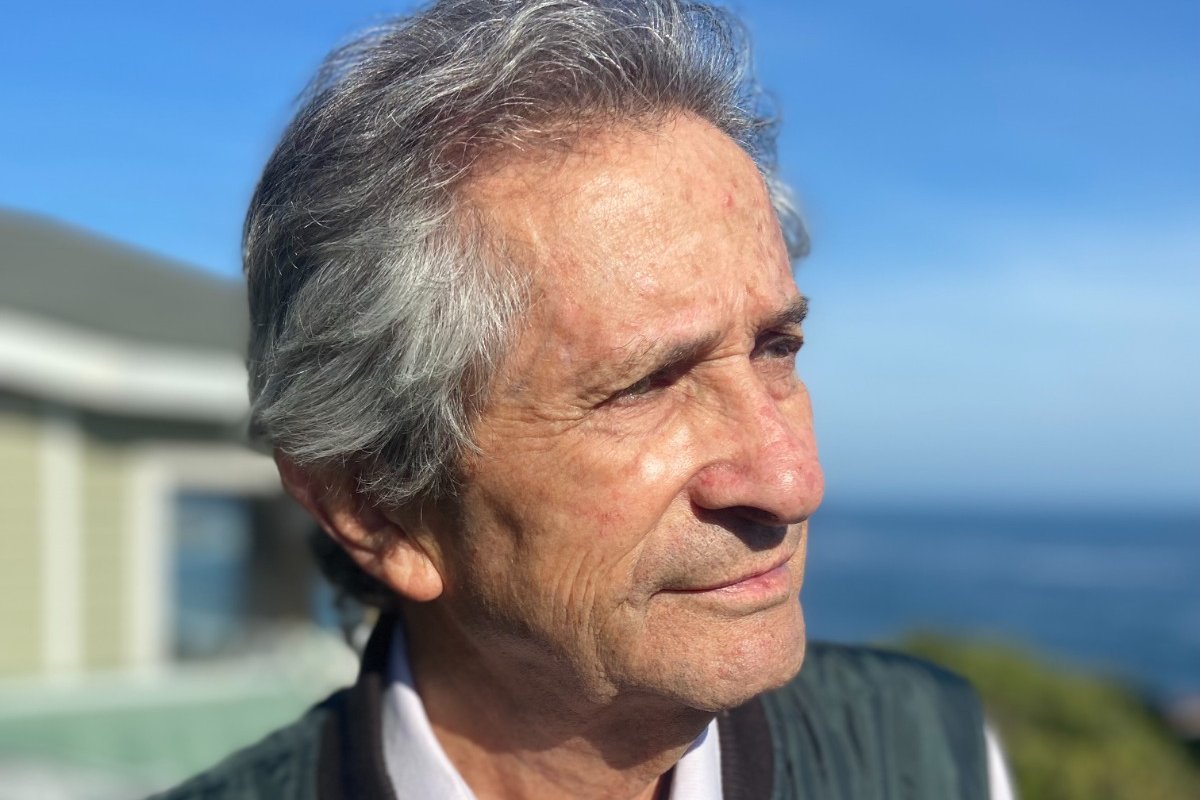 <p>Ex ministro José Goñi presenta libro con episodios desconocidos de los 28 días de Gabriela Mistral en Suecia</p>