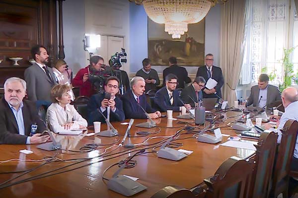 <p>La Mesa Asesora se presentó en la Comisión de Salud del Senado ayer lunes.</p>