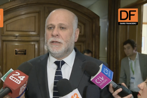 <p>Ahora en DF | Elizalde defiende proyecto de ley para triplicar cobertura del subsidio eléctrico: “Hay que actuar con responsabilidad para proteger a las personas”</p>