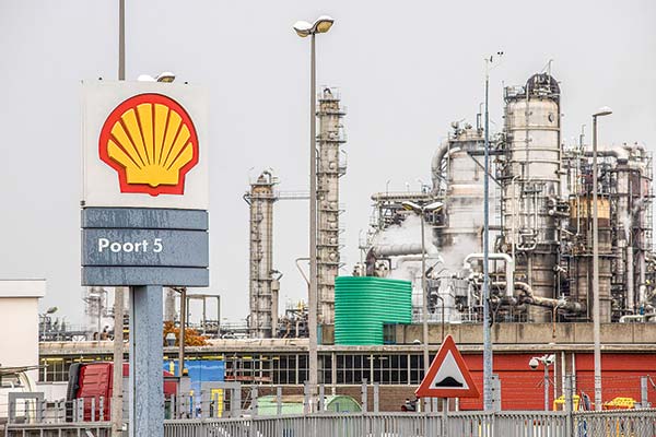 Shell pausa construcción de planta de biocombustibles en Europa