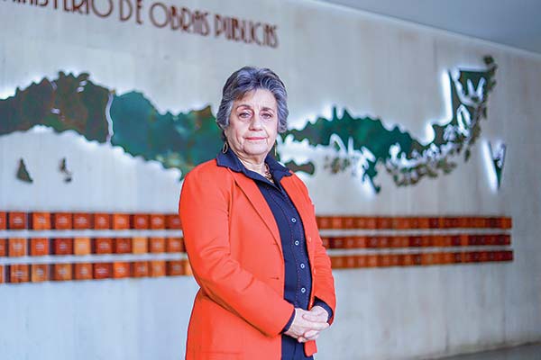 <p>Jessica López, ministra de Obras Públicas. Foto: Verónica Ortíz</p>