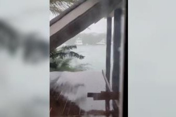 <p>Ahora en DF | El huracán Beryl deja a más de 400.000 jamaicanos sin electricidad</p>
