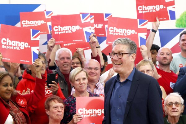 <p>Laboristas de Starmer camino a aplastante victoria en elecciones de Reino Unido, según encuesta a pie de urna</p>