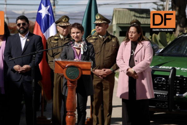 <p>Ahora en DF | Gobierno advierte que recurriría al veto de aprobarse el voto obligatorio sin multa: “Lo vamos a defender, nos convenga o no”</p>
