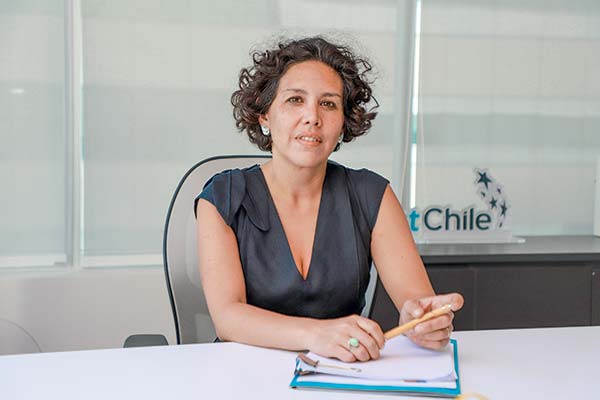 <p>Karla Flores, directora de InvestChile. Foto: Jonathan Duran</p>