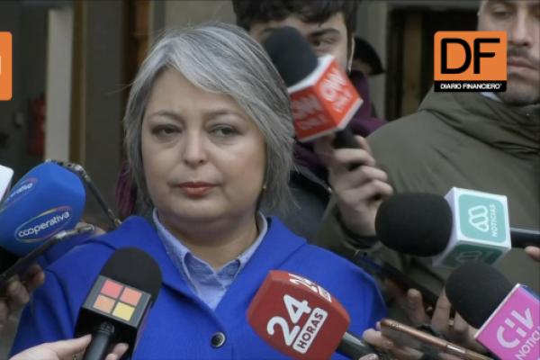 <p>Ahora en DF | Jara tras informe de la mesa técnica de pensiones: "Ha llegado el tiempo del diálogo en la política en un plazo que esperamos sea acotado"</p>