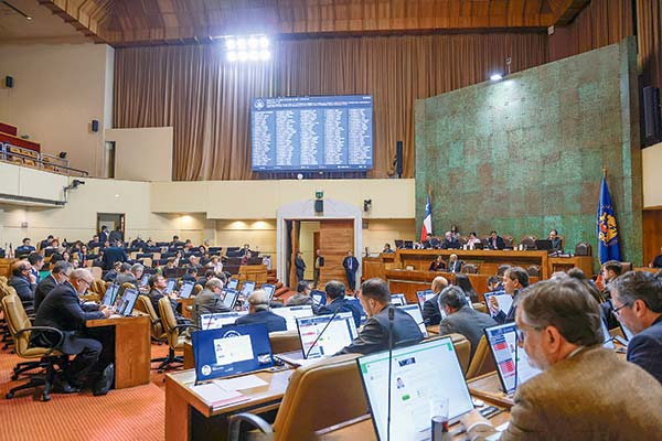 <p>Cámara aprueba ley de transferencia tecnológica y pasa a discusión al Senado</p>
