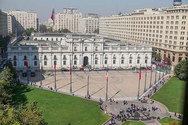 La confianza de los chilenos en su Gobierno es más baja que el promedio de la OCDE