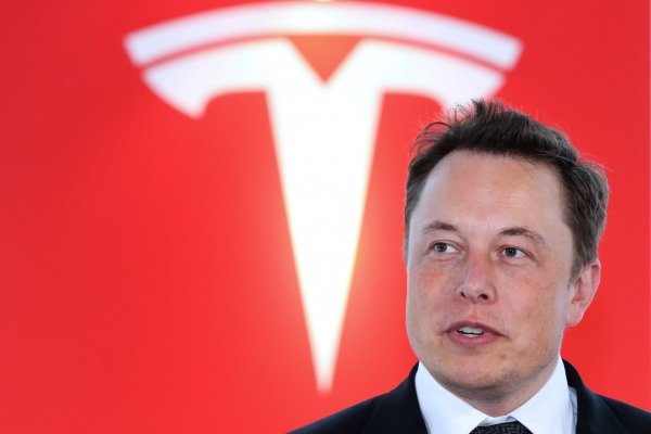 Elon Musk entra a la contienda electoral en Estados Unidos y hace una donación a la campaña de Trump