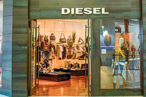 Representante en Chile de reconocida marca de ropa italiana no va más y pide su quiebra