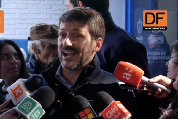 <p>Ahora en DF | Pardow insiste en que alzas en cuentas de luz "son las informadas": “Lo que ocurrirá el próximo año, lo comunicaremos en su momento”</p>