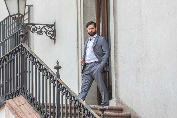 Boric viaja a Paraguay con líderes de Sofofa y Asimet para estrechar relaciones comerciales