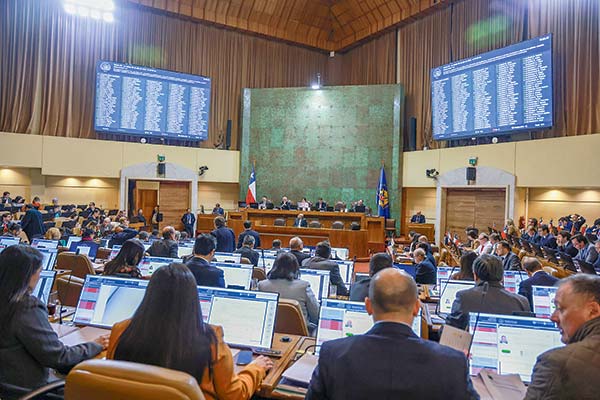 <p>Avanza en el Congreso proyecto que fomenta la contratación de jóvenes</p>