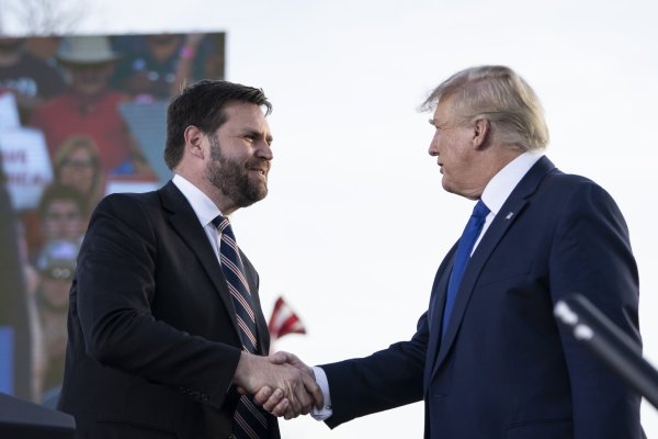 <p>Tras sobrevivir a intento de asesinato Trump anuncia a una estrella republicana emergente como su compañero de lista</p>