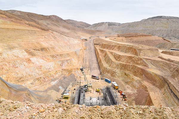 Sonami lleva a la CPC el conflicto por la venta de 10% de Quebrada Blanca de Enami a Codelco