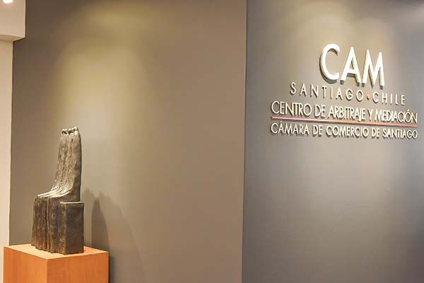 <p>Justicia acoge recurso contra árbitro del CAM por una posible “intervención de tercero” en la sentencia</p>