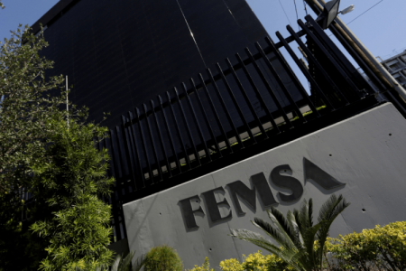 Mexicana Femsa acuerda desinversión por unos US$ 450 millones en sus operaciones de refrigeración y alimentos