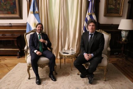 Lacalle Pou y Milei sostienen su primera bilateral marcados por el impasse sobre el Mercosur