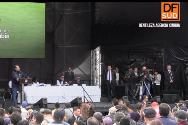 <p>Ahora en DF SUD | Presidente Gustavo Petro firmó la reforma de pensiones en Colombia</p>