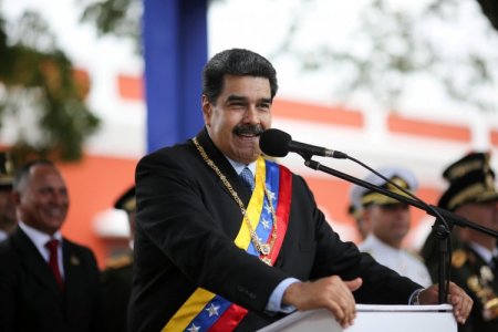 Si Maduro gana, "la incipiente recuperación económica de Venezuela se vería frenada de raíz por el recrudecimiento de las sanciones" de EEUU, según Capital Economics