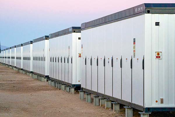 Invertirán US$ 42 millones para almacenar energía con baterías de litio en Coronel
