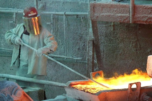 <p>Cobre concluye negativa semana en mínimos de tres meses</p>