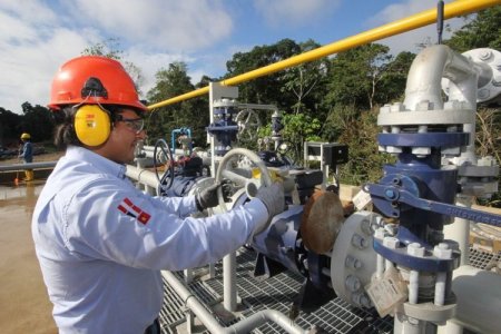 Regalías de empresas de hidrocarburos al Estado peruano caen más de 15% entre enero y mayo, según la SNMPE