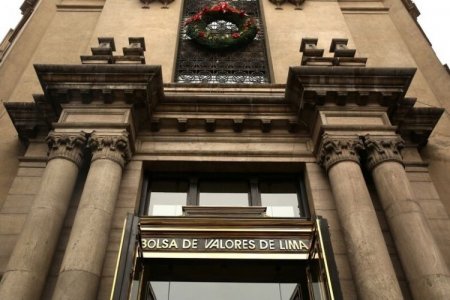 Mineras de cobre listan en la Bolsa de Lima para atraer pequeños inversionistas