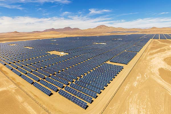 Abu Dabi es el socio estratégico de Enel en España, mientras en Chile avanza la búsqueda