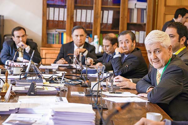 <p>Etcheberry acudió por primera vez a una invitación de diputados de la comisión de Hacienda desde su regreso al SII. Foto: Camara de Diputados</p>