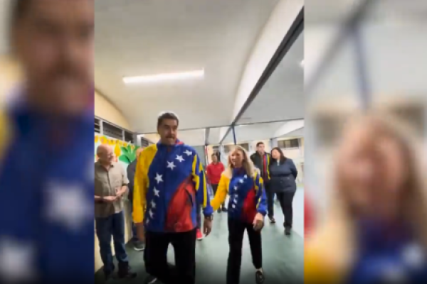 <p>Ahora en DF | El CNE da la victoria a Maduro, ante las acusaciones de "fraude" de la oposición</p>
