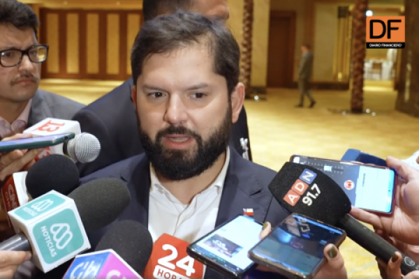 <p>Ahora en DF | Eleciones en Venezuela: Boric dice que se abstendrá de reconocer el triunfo de Maduro, "hasta que no verifiquen todas las actas"</p>