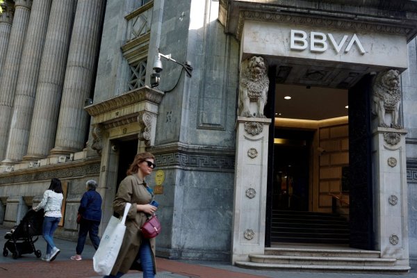 <p>BBVA supera las proyecciones de utilidades gracias a los resultados en España</p>
