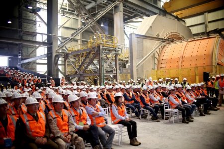 El 99,75% de los trabajadores de minera Escondida en Chile rechazó la oferta de la empresa, que pidió mediación