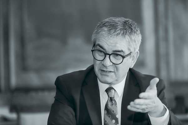 <p>El ministro Marcel se mostró críticos que los agentes del mercado por sus estimaciones. Foto: Julio Castro</p>