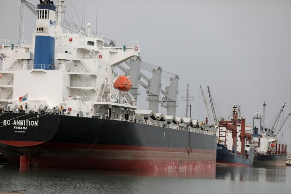 Hutíes de Yemen reivindican un nuevo ataque en rutas marítimas después de dos semanas sin incidentes