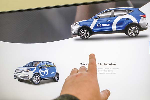 <p>Tucar suma 200 autos eléctricos nuevos a su flota y se pone una meta para finalizar el año</p>