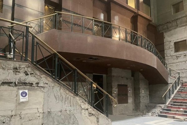 <p>La desconocida disputa de Codelco con constructora española por remodelación de su edificio corporativo</p>