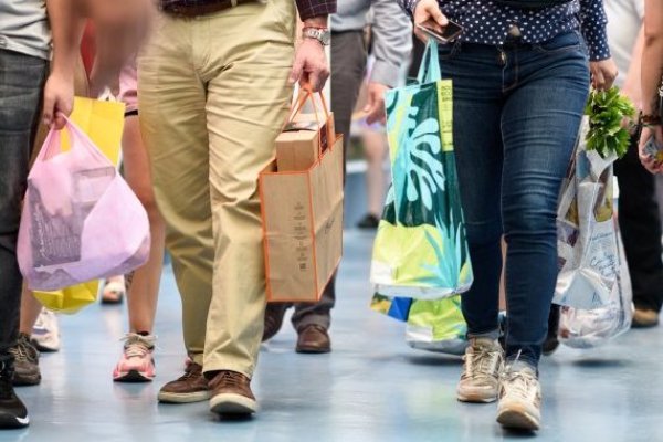 <p>Alto IPC de julio ratifica efecto de alza de la luz y pronósticos de inflación se afianzan sobre 4,5% para fin de año</p>